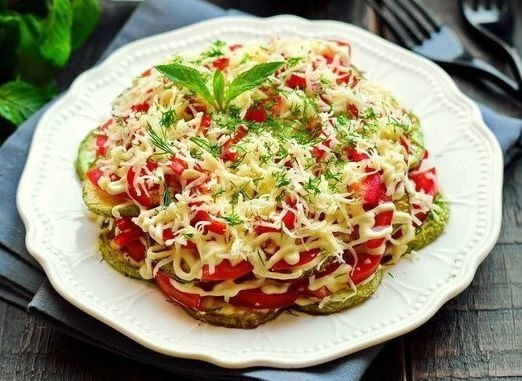 Салат из жареных кабачков