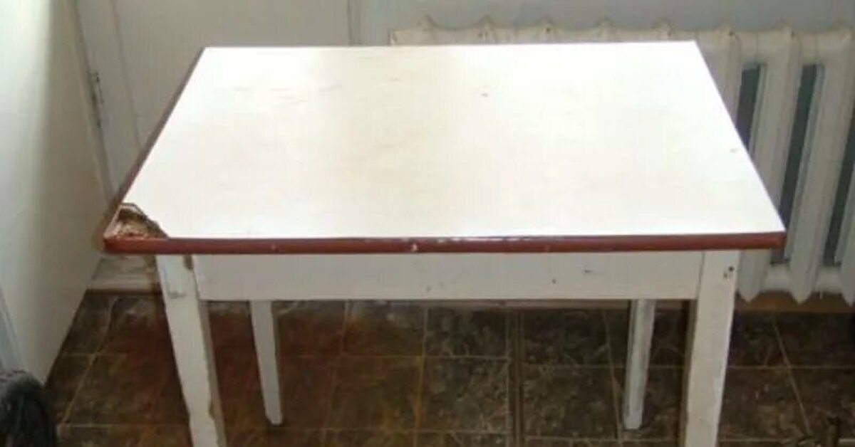 Советский кухонный стол. Советский обеденный стол. Старый кухонный стол. Советский столик кухонный. Стол кухонный Советский белый.