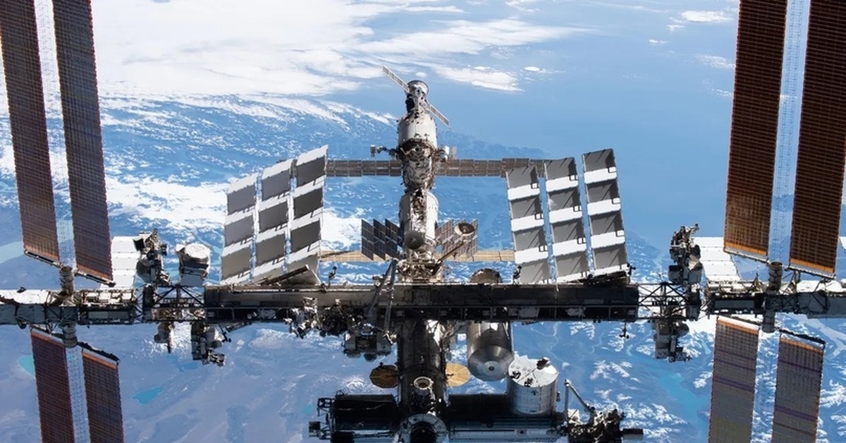 Станция мкс. Мкс 2000. Международная космическая станция. Международная космическая станция мкс. Космическая орбитальная станция мкс.