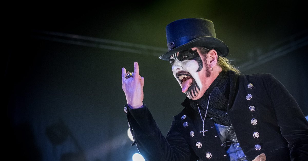 King diamond. King Diamond группа. The King of Diamonds. King Diamond вокалист. King Diamond 2022.