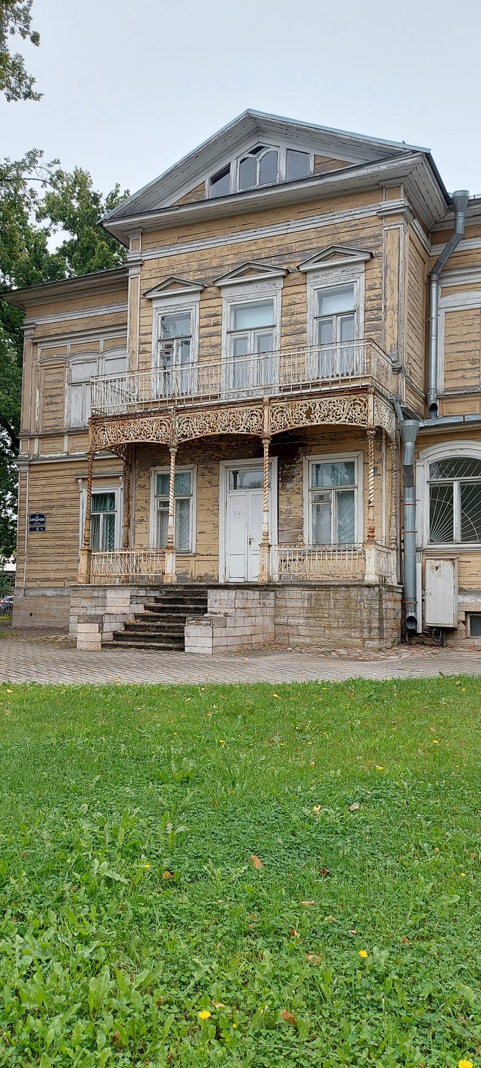 Старинные дачи в Петергофе. До/ после | Пикабу