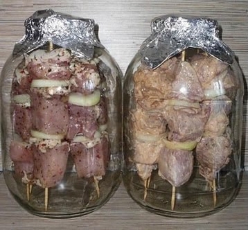 Шашлык из свинины на шпажках в духовке