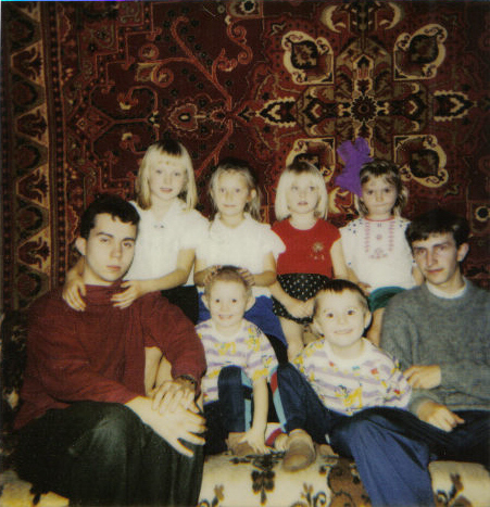 Ответ на пост «Ковровые фотки из 90-х»