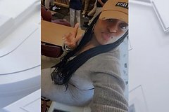 Свежие новости:учительница лютеранской школы занялась сексом с 13-летним учеником и подарила ему пистолет,теперь ей грозит до 40 лет тюрьмы