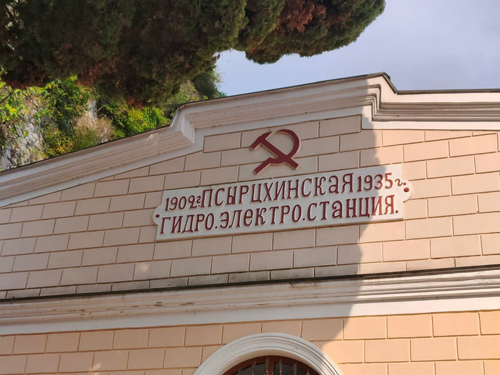 ���� ���