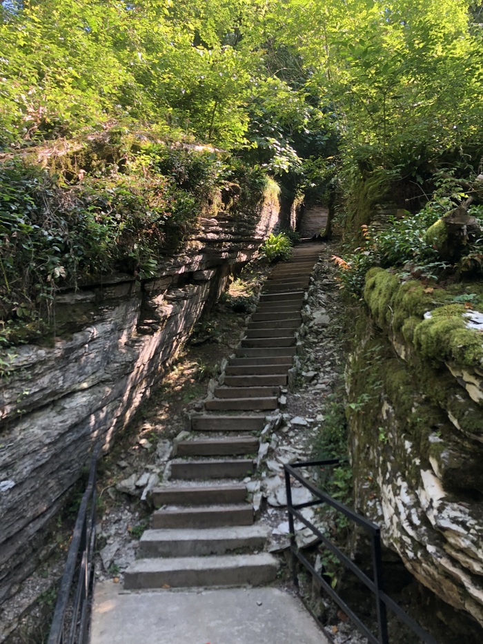 Тепло, красиво, лабиринты, тишина)