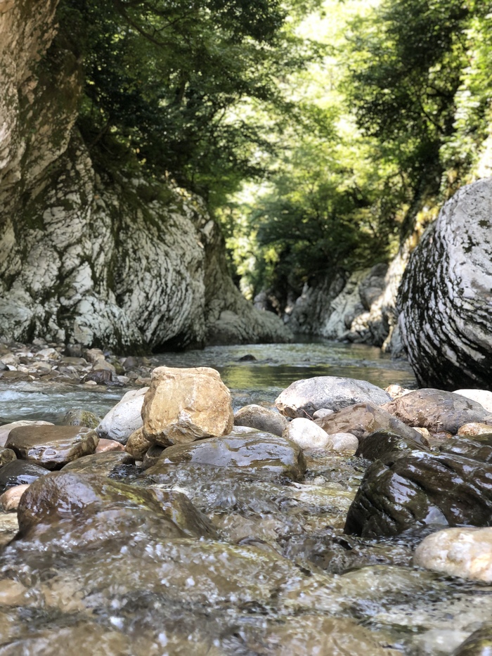 Каньон Чертовы Ворота - ответвление от маршрута Большое кольцо на 800 метров.