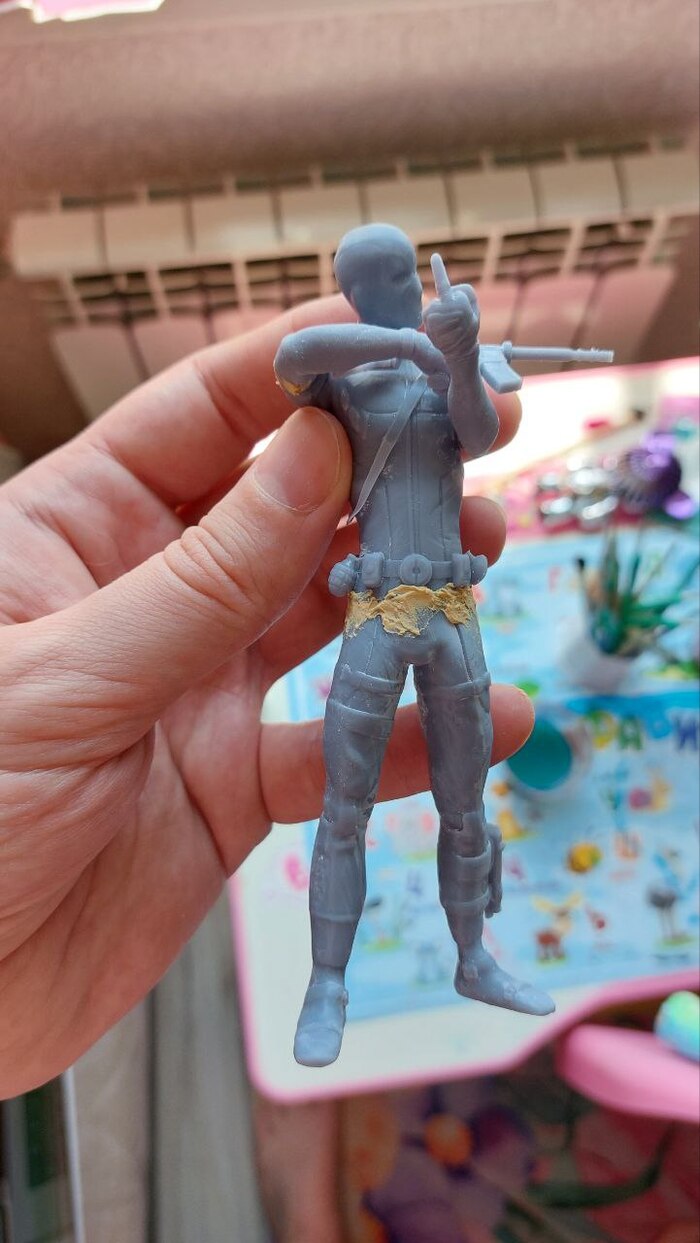 густо обмазываем шпаклевкой