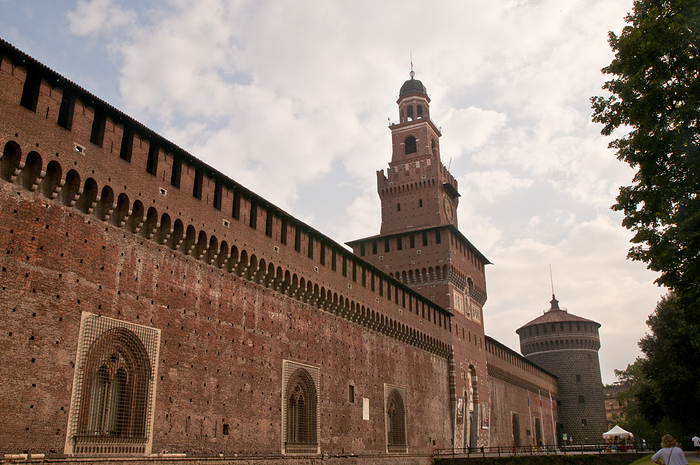 Замок Сфорце, о нём можно почитать по ссылке в начале поста