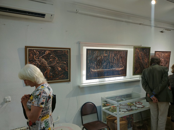 Четыре панно выставлены на выставке.. с 24.08.23-24.09.23. Приглашаю на выставку замечательных работ