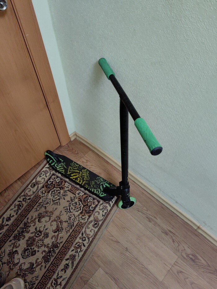 Москва. Район Новокосино, хозяин отзовись