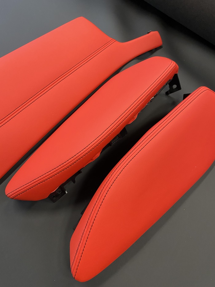 От него же накладка на торпеди и консоль