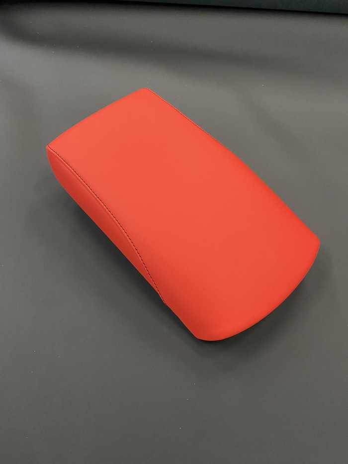 центральный подлокотник