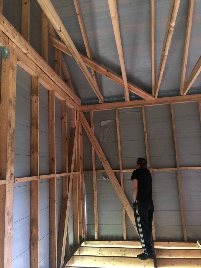 мой друг очень долго смотрел на это дело и пытался понять, как это вообще могло случиться)