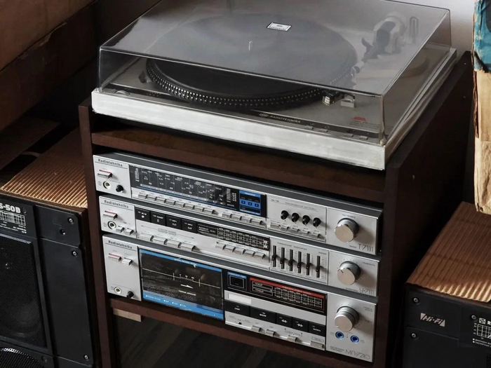 Вид на комплекс спереди