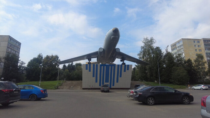 ������ ��-104