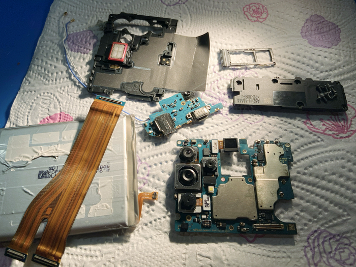 Невероятно сложное восстановление данных с Samsung A52 Ремонт телефона, Мастер, Ремонт техники, Samsung, Пайка, Видео, Длиннопост