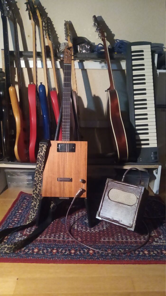 Ну и видос, атмосферно-дачный.