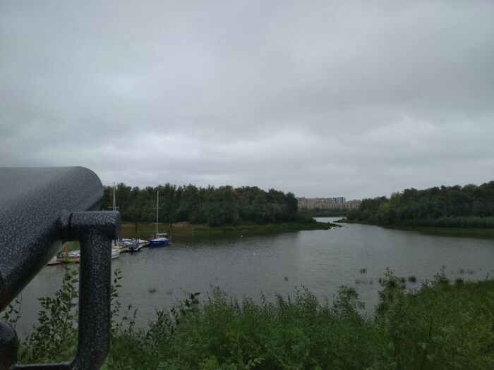 НА ЧТО ЖЕ ТУТ МОЖНО ПОСМОТРЕТЬ ЧЕРЕЗ БИНОКЛЬ?