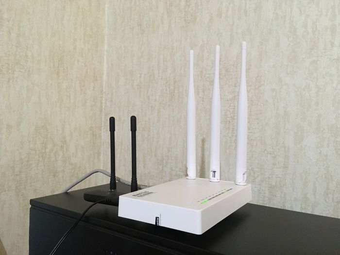   WiFi  3G, LTE (4G) , Wi-Fi, 3g ,  