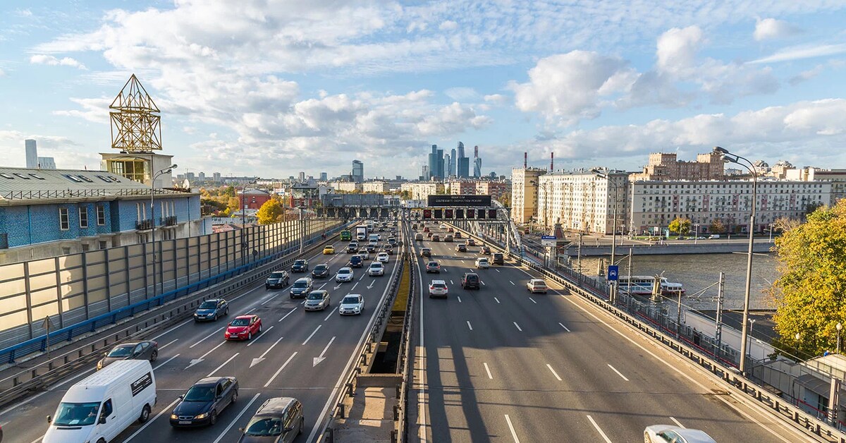 Почему москва центр