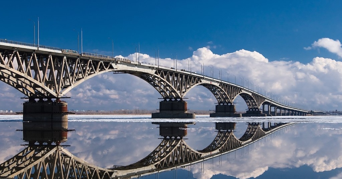 Энгельсский мост. Саратовский мост через Волгу. Мост Саратов Энгельс. Волга мост Саратов Энгельс. Энгельс мост через Волгу.