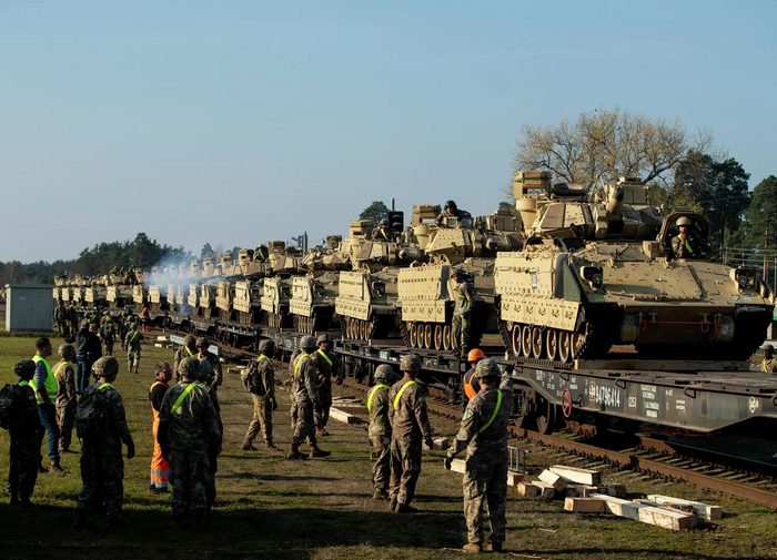  AP Photo / Mindaugas Kulbis.     ""      