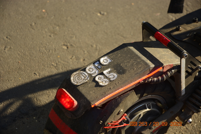 Да и моё настроение откровенно не то, чтобы звать кого-то...