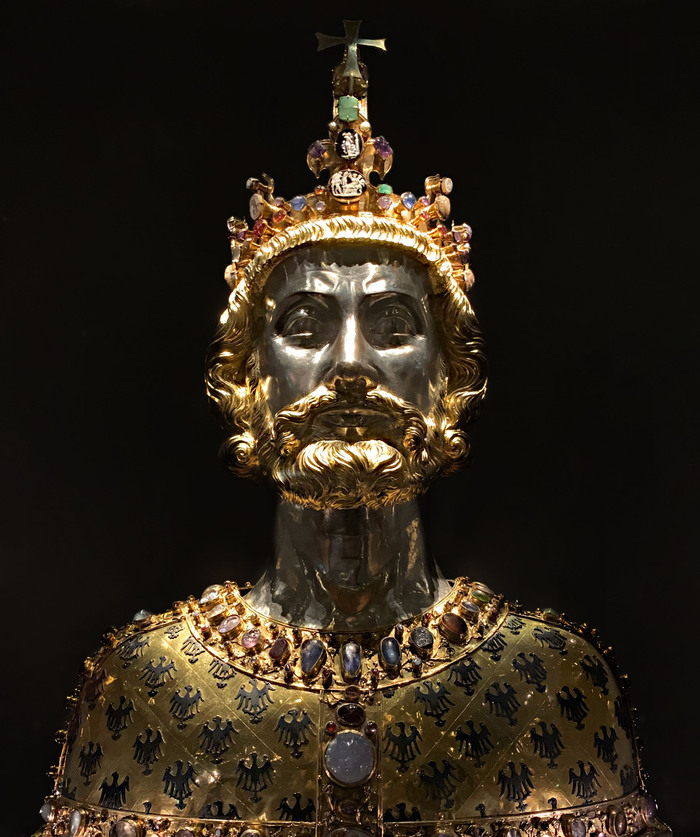 ���� ����� �������� - ����������, ���������� �������� 1350 �����,
� ������� �������� ������� ����� ������ ����� ��������