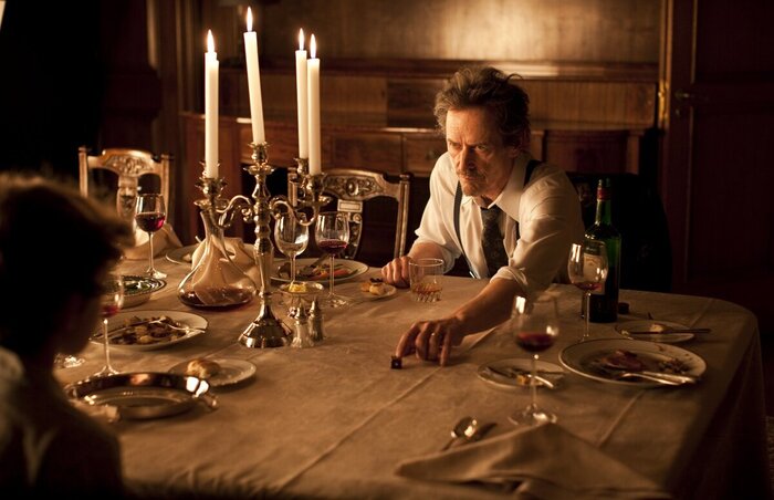 &#xAB; .  .   &#xBB;