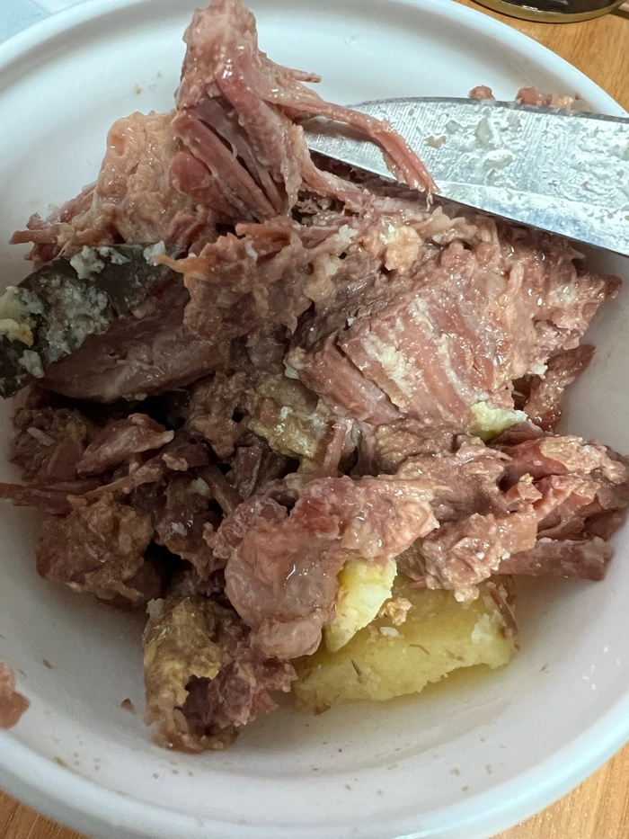 Нямка в тарелке поближе