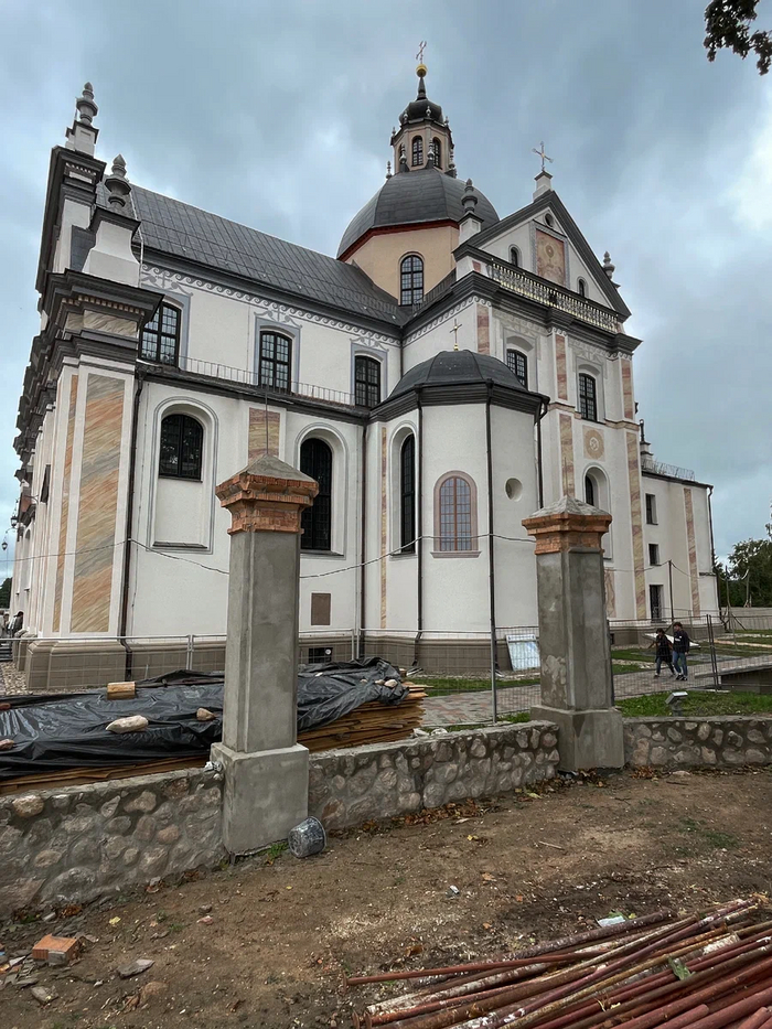 Фарный костел Тела Господня.