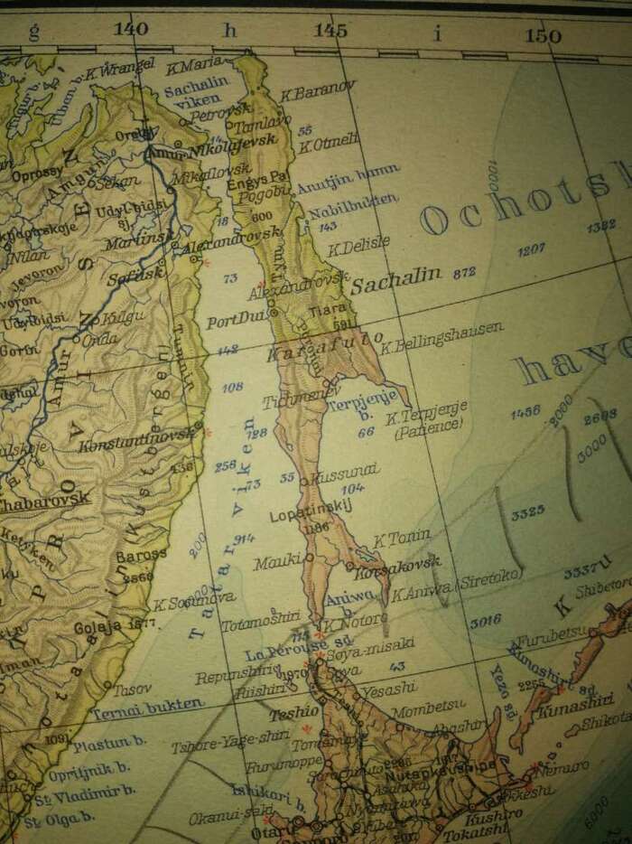 �������