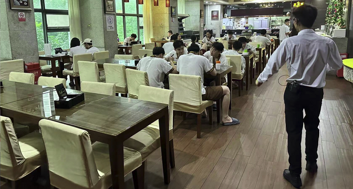 Сауна в 10 минутах езды от Кантонской ярмарки. Стоимость 180 RMB в сутки