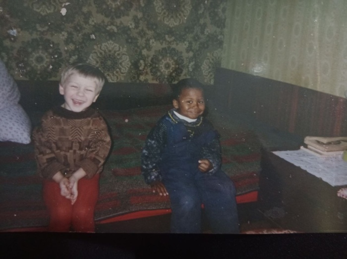 Ну а теперь, справа...кто?