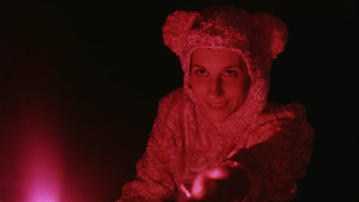 Роль озвучила Гульнара Бевз