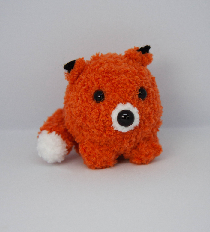 Пряжа Alize Softy (100% микрополиэстер). Размер 7 см.