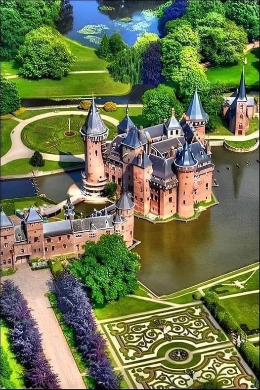 Замок Де Хаар - самый большой в Нидерландах и самый роскошный в Европе