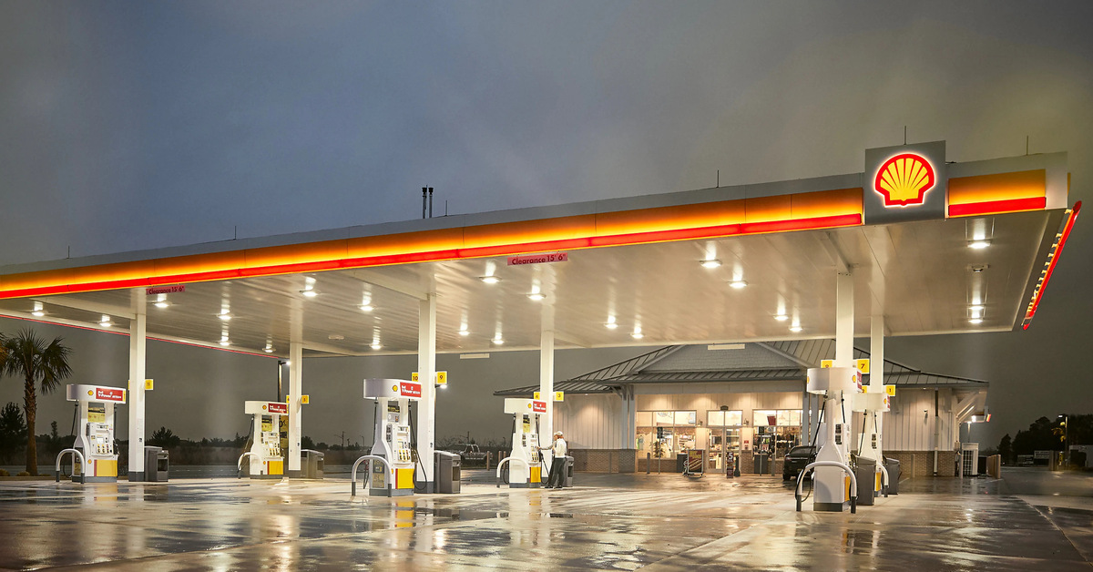 Shell бензин. Shell Gas Station. Shell Oil. Shell Gas Station Arizona. Shell Helix Motor Oil.