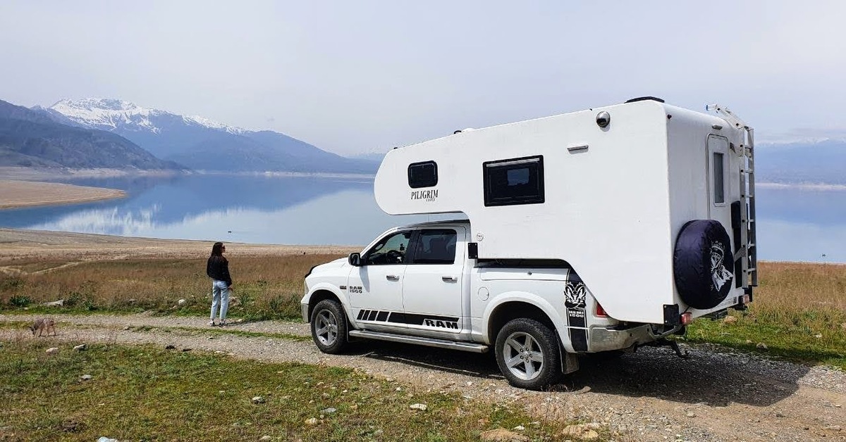 Кемпер пилигрим. Ford f550 EARTHROAMER.. Ford f550 автодом. EARTHROAMER XV-LTS F-550. Ford EARTHROAMER XV-LTS Camper.