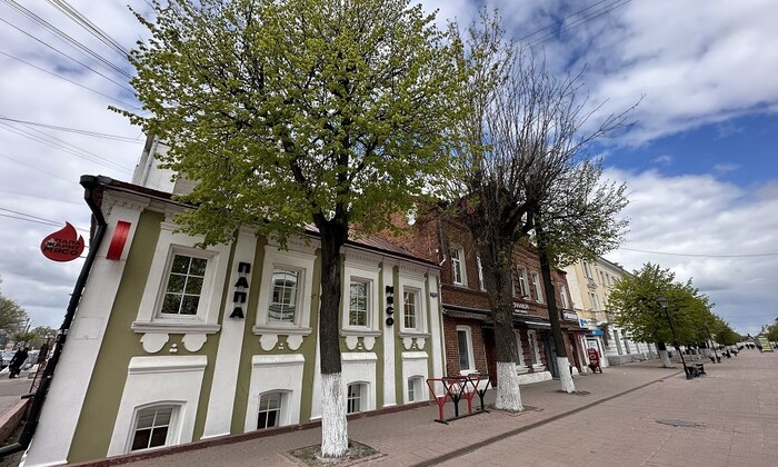 Трёхсвятская улица, местный Арбат. Автор: Мария Баларёва