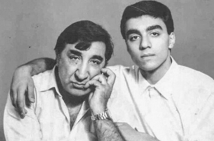 Фрунзик со своим сыном Вазгеном