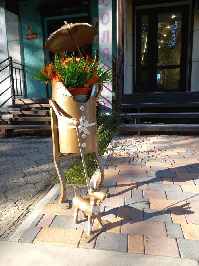 Вид на декорацию спереди. "Цветы мечты". Абакан