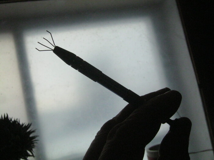 Фото 3. Некрупный цанговый захват с Али Экспресс для выпаивания микросхем.