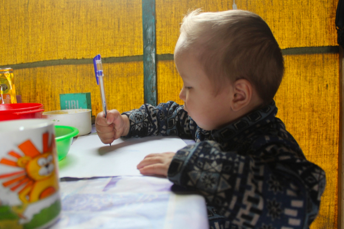 «Как растут дети оленеводов в тундре». Рассказывает девушка из семьи оленеводов