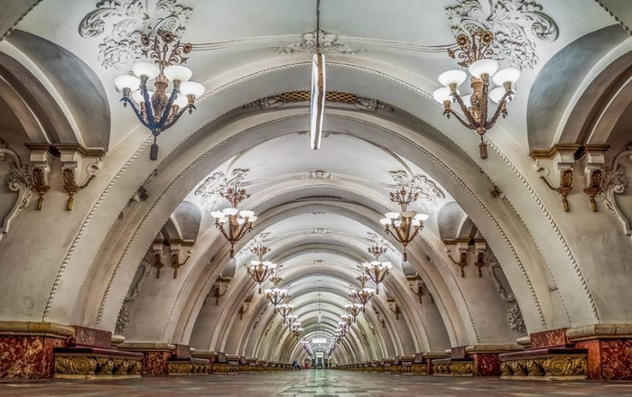 Самая красивая старая станция Москвы Арбатская.
