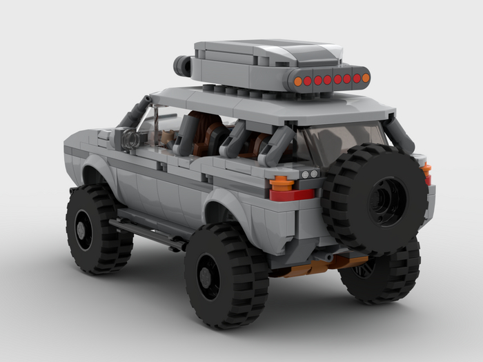 с боксом на крыше