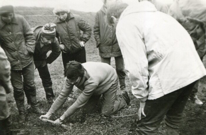 Сапёрная лопатка для шурфа - это, конечно, круто )))