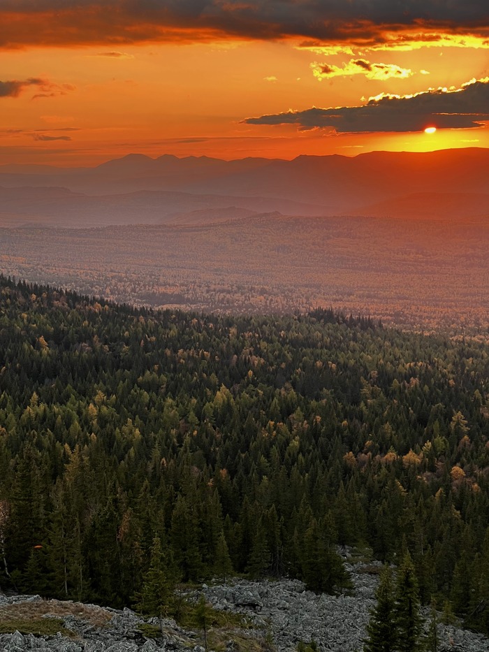 Нереальный закат на хребте Ягодном Южный Урал, Поход, Ягоды, Иремель, Зюраткуль, Башкортостан, Челябинская область, Уральские горы, Длиннопост, Фотография, Закат