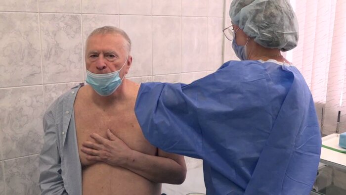 Владимир Вольфович проходит вакцинацию от COVID-19